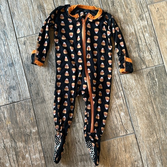 KicKee Pants halloween candy corn bamboo sleeper 3-6 months - Picture 1 of 4